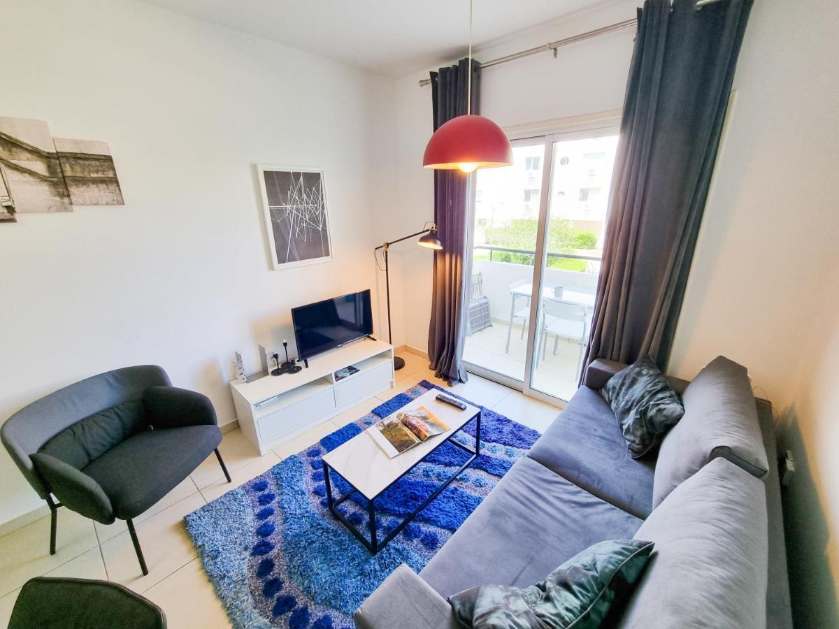 Seaside Heaven Apartment With Pool Larnaca Exteriör bild