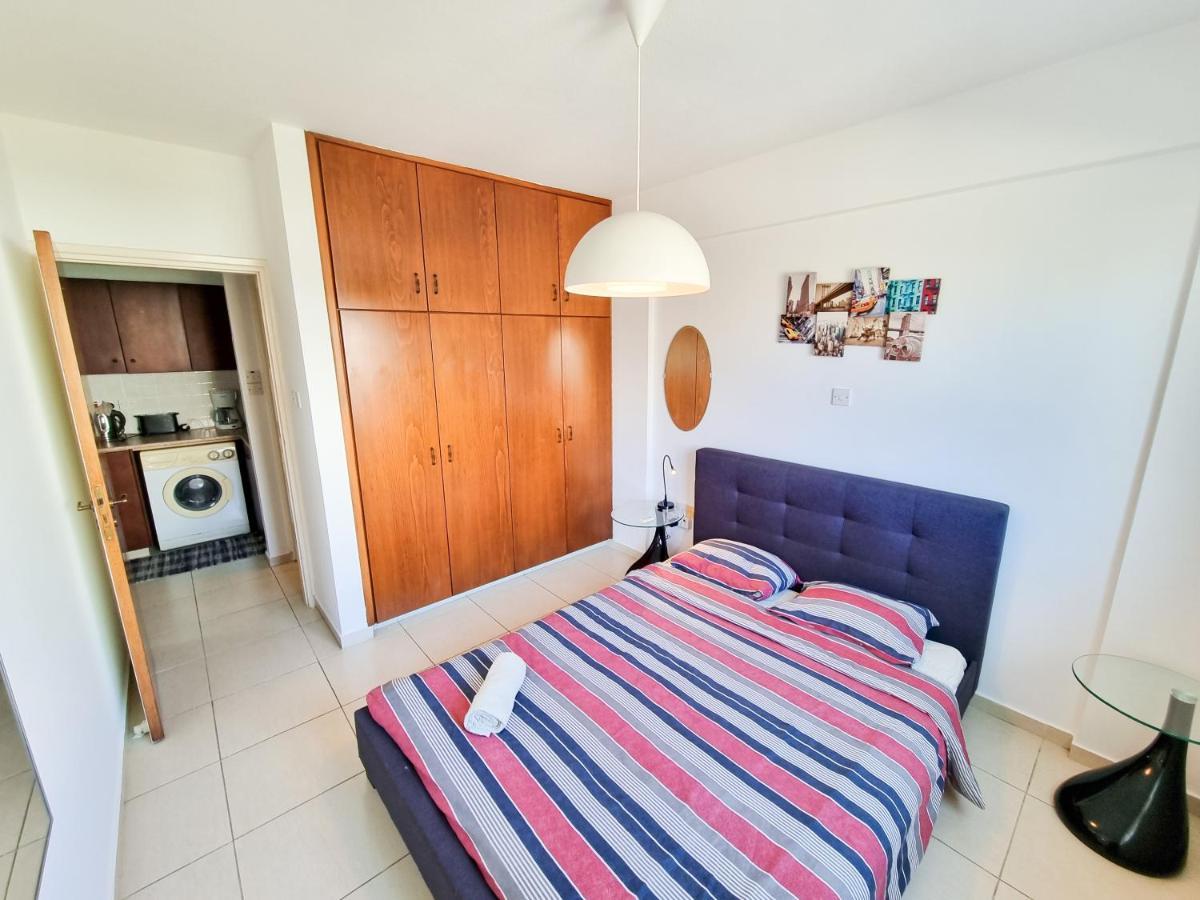 Seaside Heaven Apartment With Pool Larnaca Exteriör bild